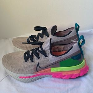 Nike WMNS React Infinity Run Flyknit Violet Ash Dark Smoke Grey Size 7.5